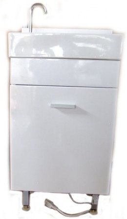 配管不要洗面台